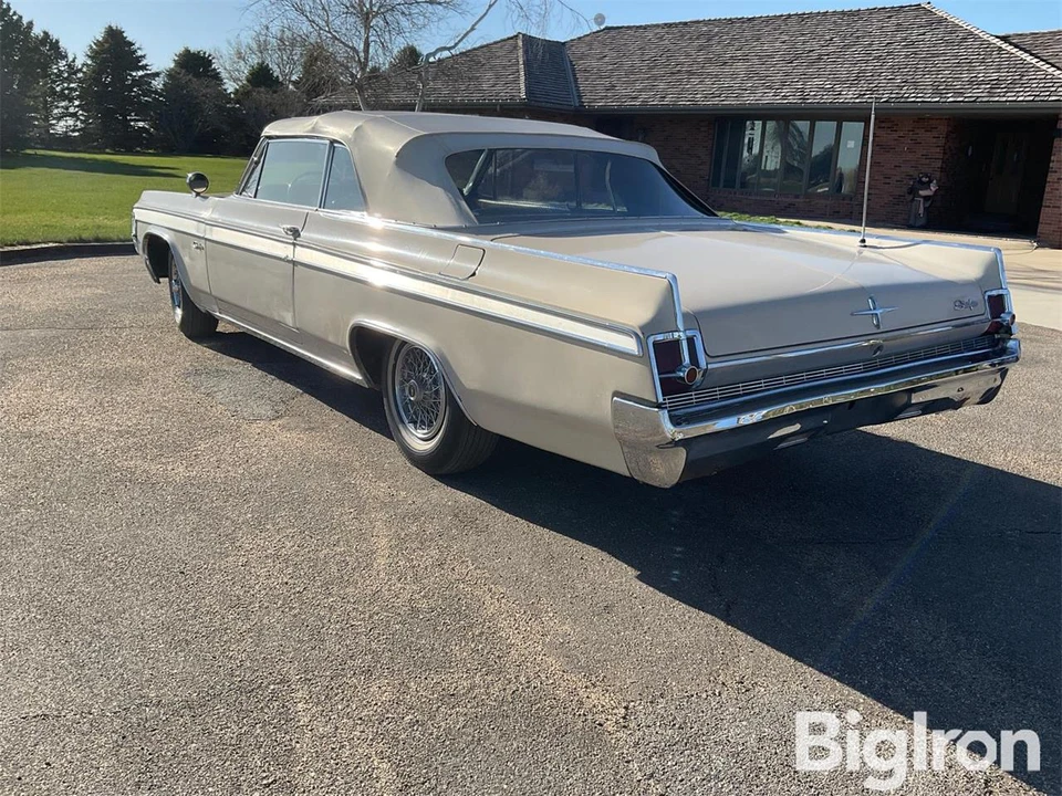1963 Oldsmobile Starfire - Image 4 of 19