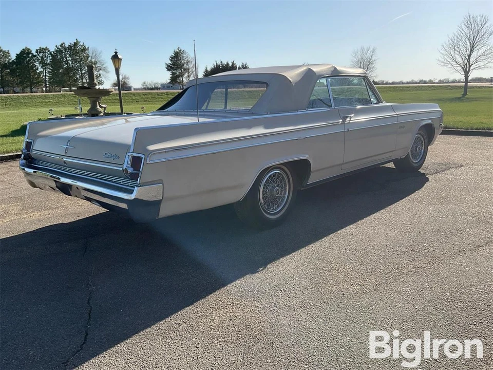 1963 Oldsmobile Starfire - Image 16 of 19