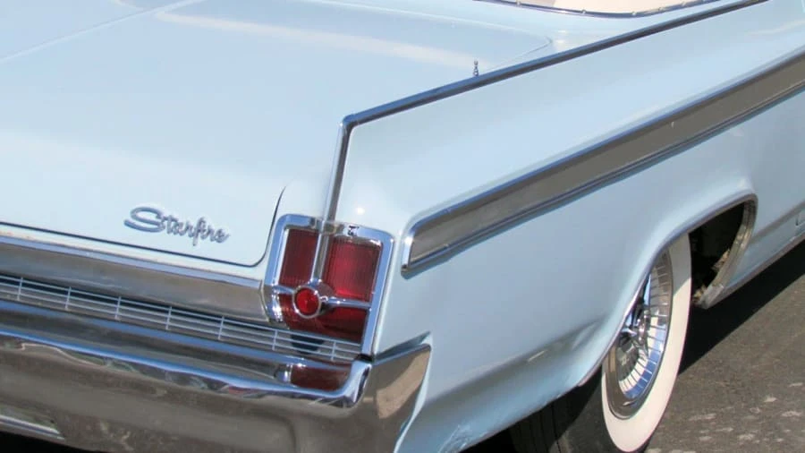 1963 Oldsmobile Starfire - Image 8 of 10