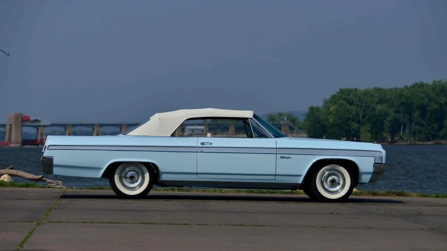 1963 Oldsmobile Starfire - Image 2 of 12