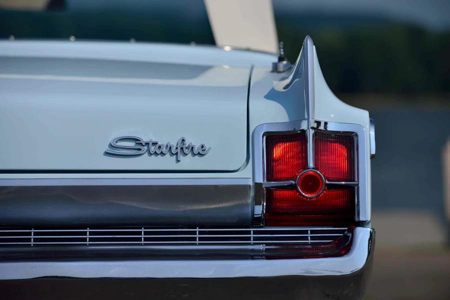1963 Oldsmobile Starfire - Image 10 of 12