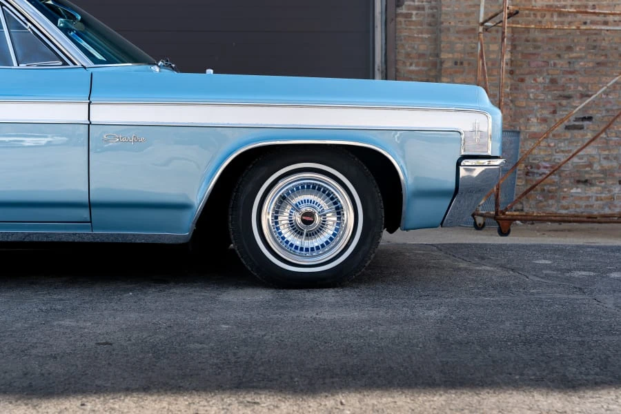 1963 Oldsmobile Starfire - Image 14 of 31