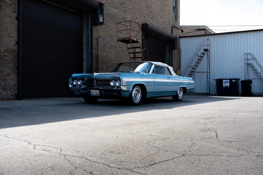 1963 Oldsmobile Starfire - Image 16 of 31
