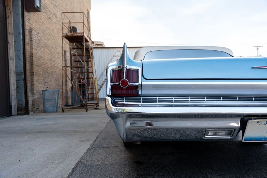 1963 Oldsmobile Starfire - Image 15 of 31