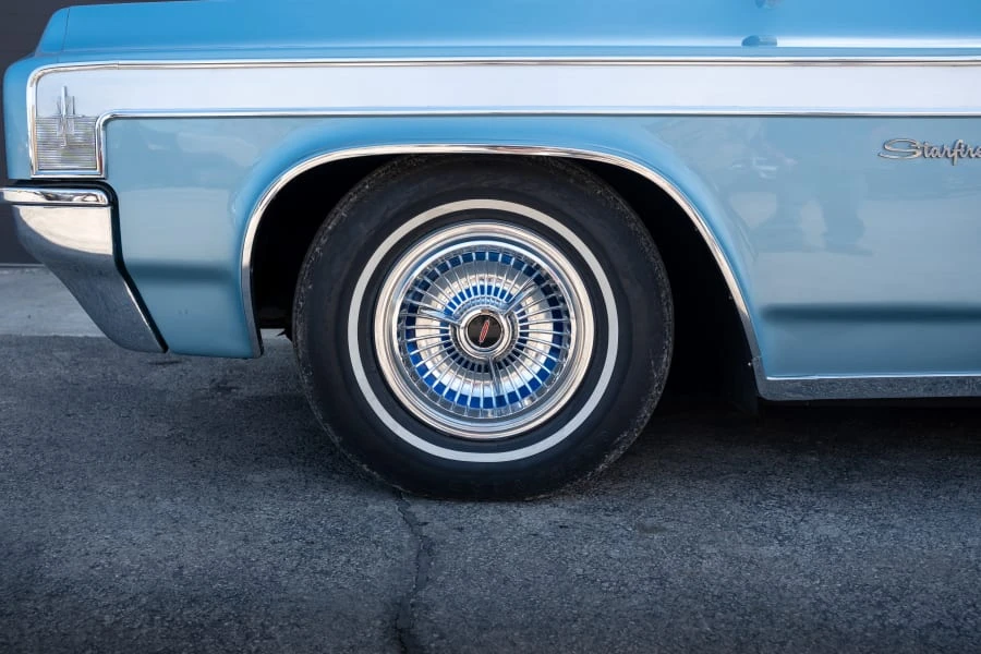 1963 Oldsmobile Starfire - Image 23 of 31