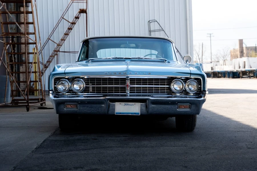 1963 Oldsmobile Starfire - Image 4 of 31