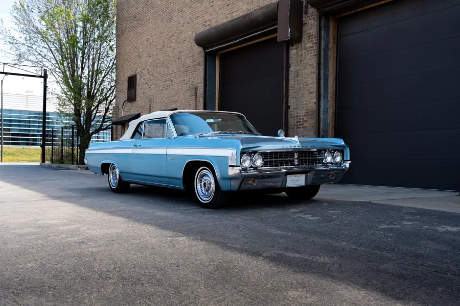 1963 Oldsmobile Starfire - Image 6 of 31