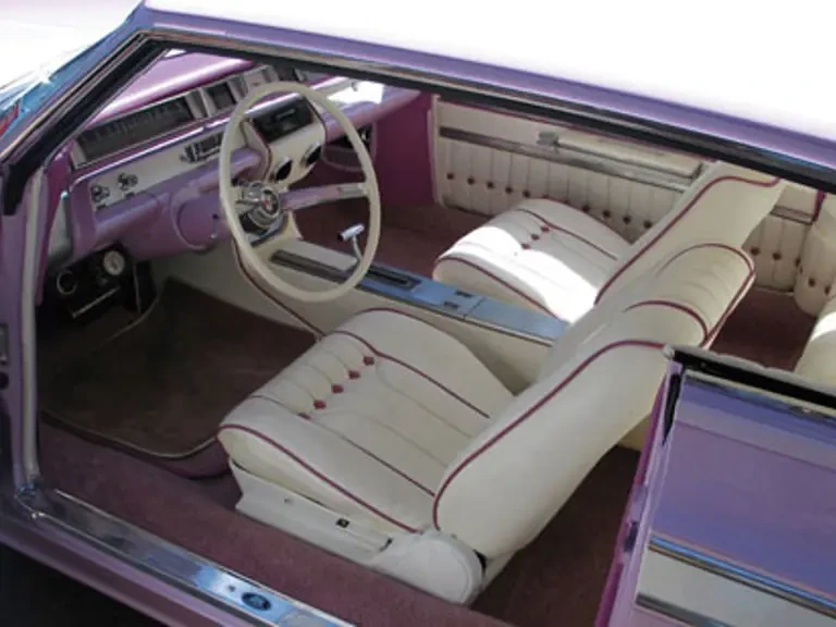 1963 Oldsmobile Starfire - Image 5 of 7