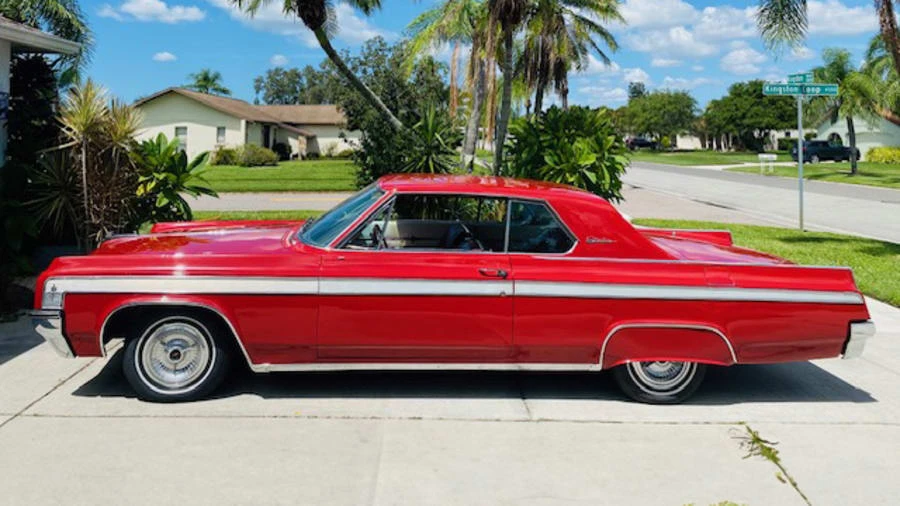 1963 Oldsmobile Starfire - Image 4 of 13