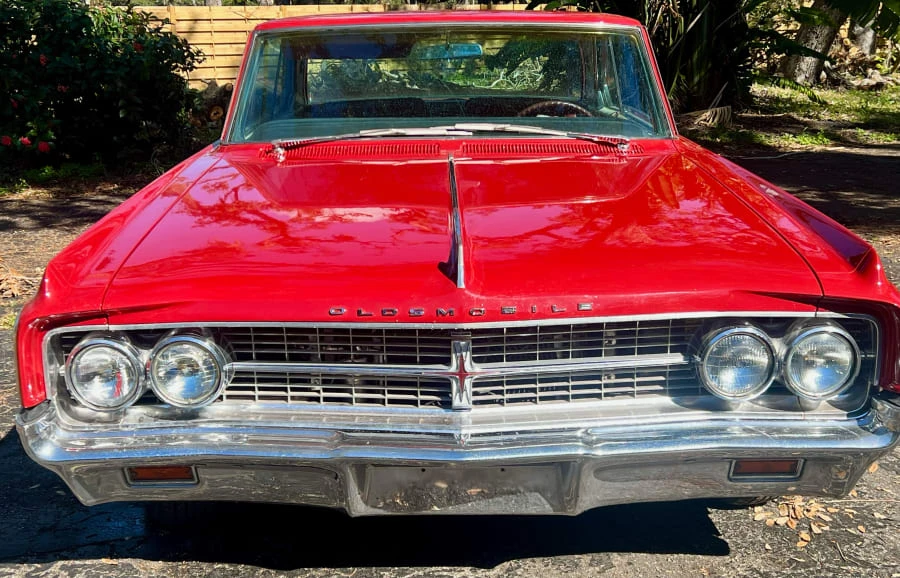 1963 Oldsmobile Starfire - Image 6 of 13