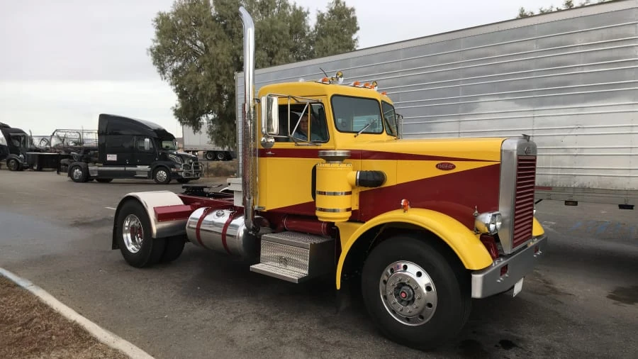 1963 Peterbilt - Image 6 of 31