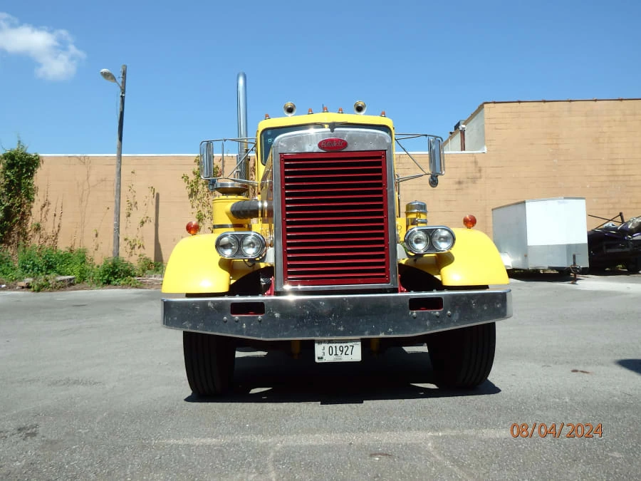 1963 Peterbilt - Image 9 of 31