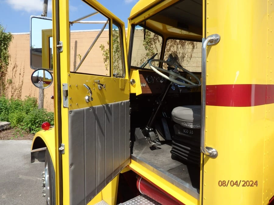 1963 Peterbilt - Image 25 of 31