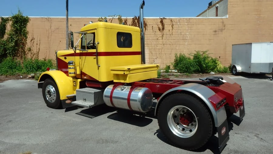 1963 Peterbilt - Image 3 of 31