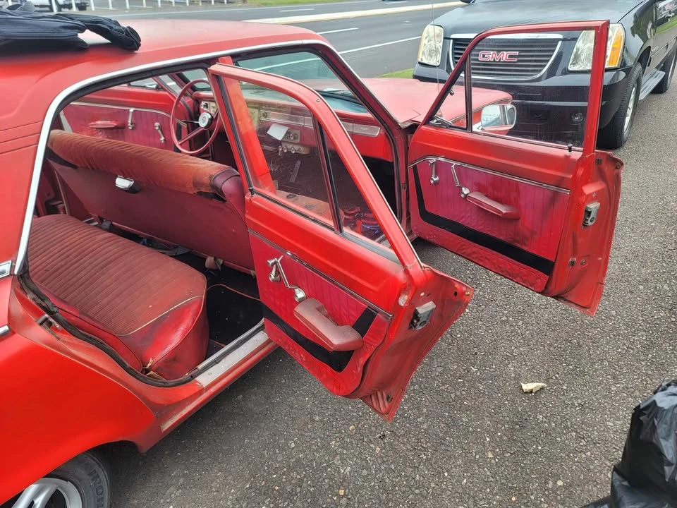 1963 Plymouth Valiant - Image 8 of 9