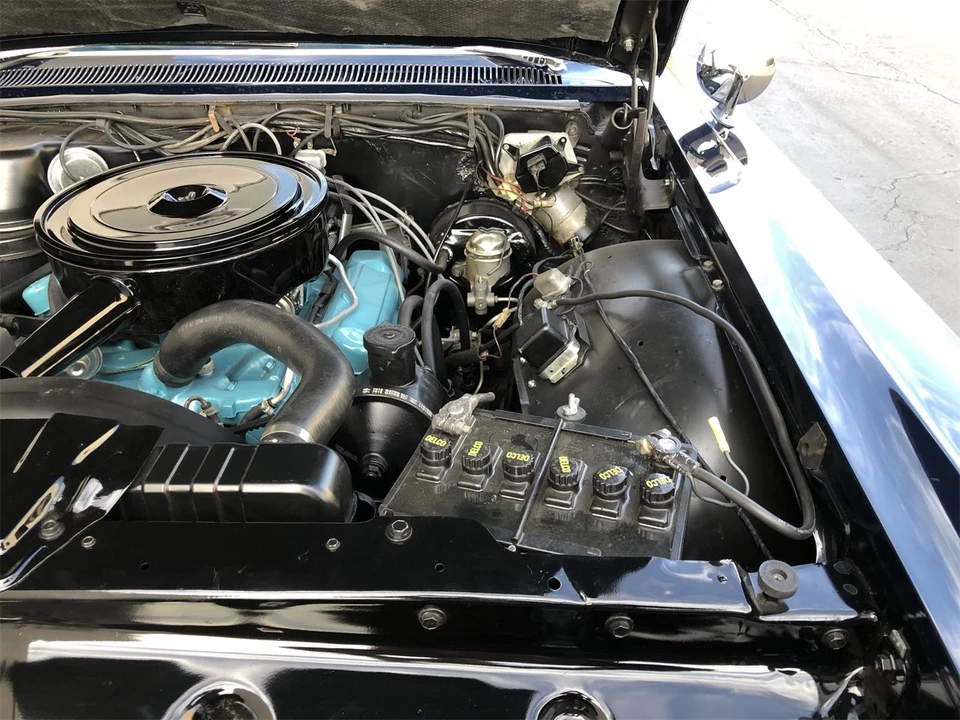1963 Pontiac Bonneville 2nd Gen - Image 25 of 31