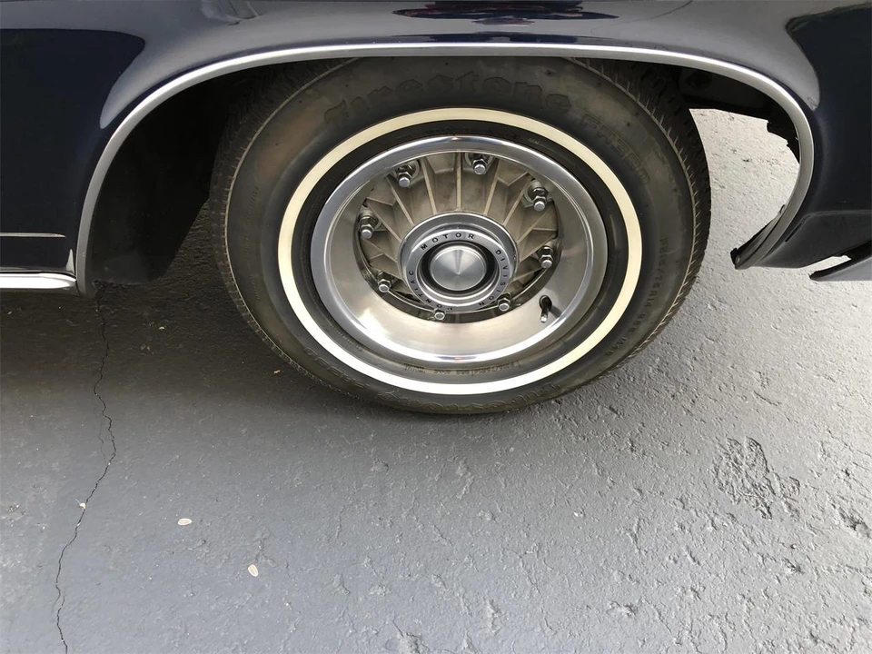 1963 Pontiac Bonneville 2nd Gen - Image 21 of 31