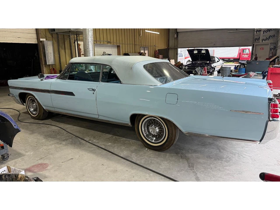 1963 Pontiac Bonneville 2nd Gen - Image 2 of 2