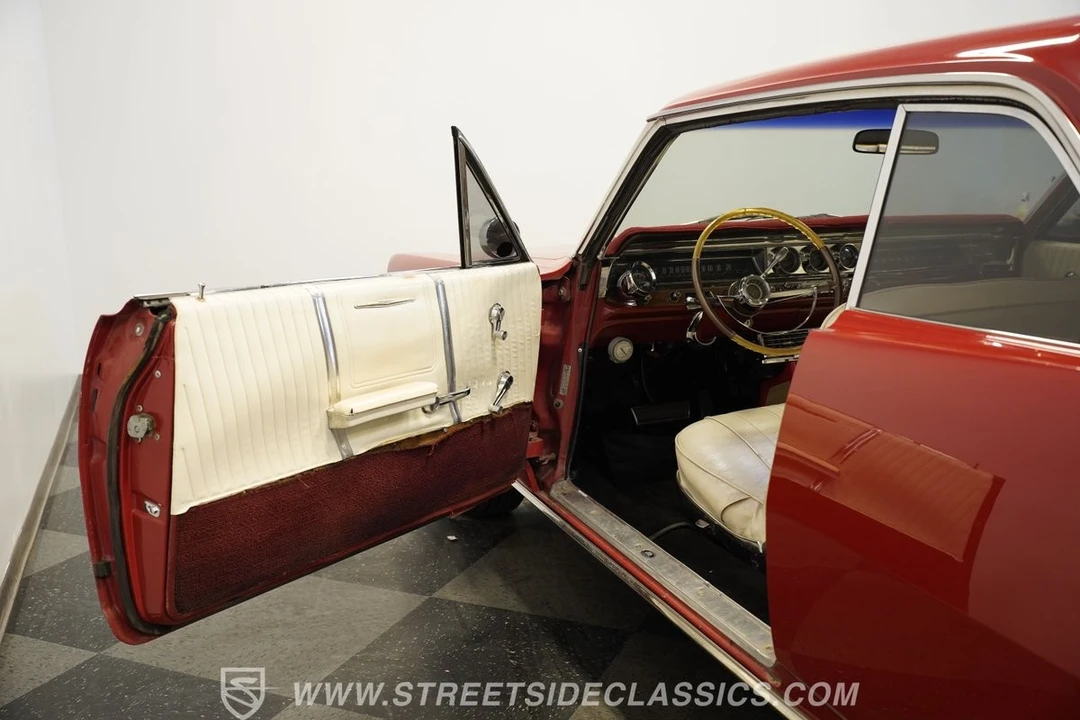 1963 Pontiac Bonneville 2nd Gen - Image 29 of 31