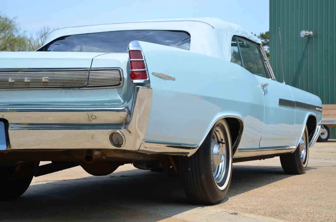 1963 Pontiac Bonneville 2nd Gen - Image 17 of 31