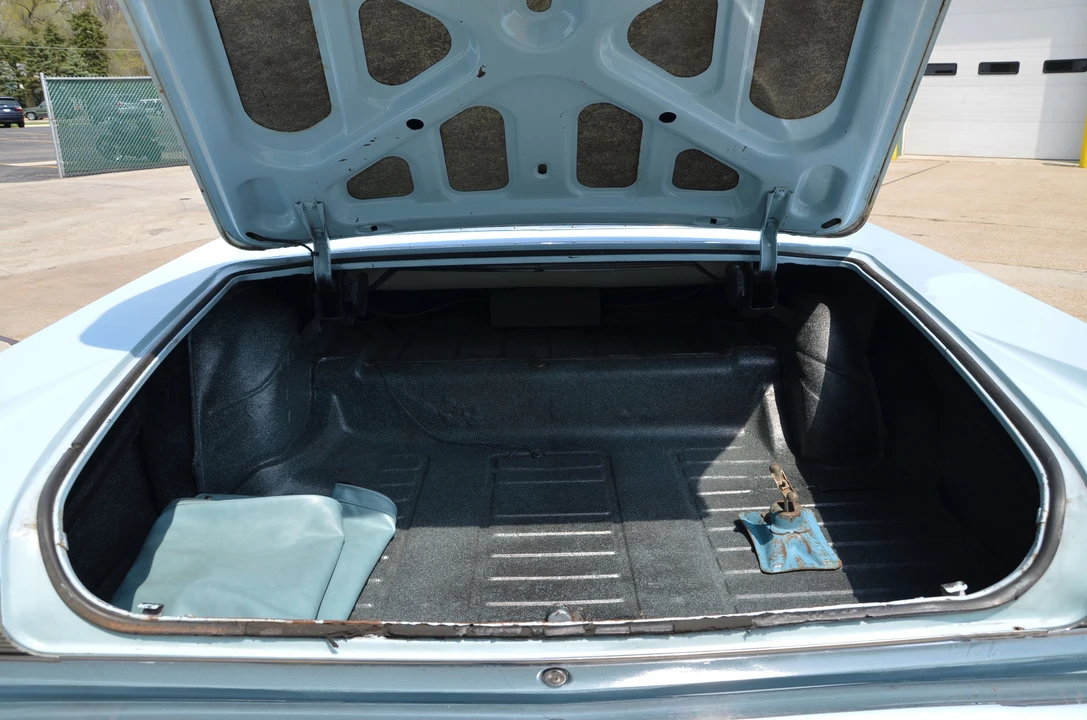 1963 Pontiac Bonneville 2nd Gen - Image 19 of 31