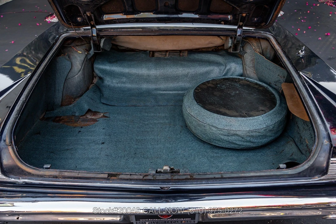 1963 Pontiac Bonneville 2nd Gen - Image 30 of 31