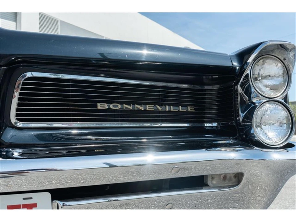 1963 Pontiac Bonneville 2nd Gen - Image 16 of 31