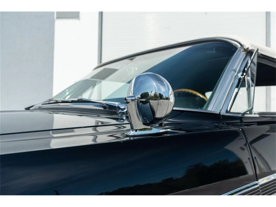 1963 Pontiac Bonneville 2nd Gen - Image 23 of 31
