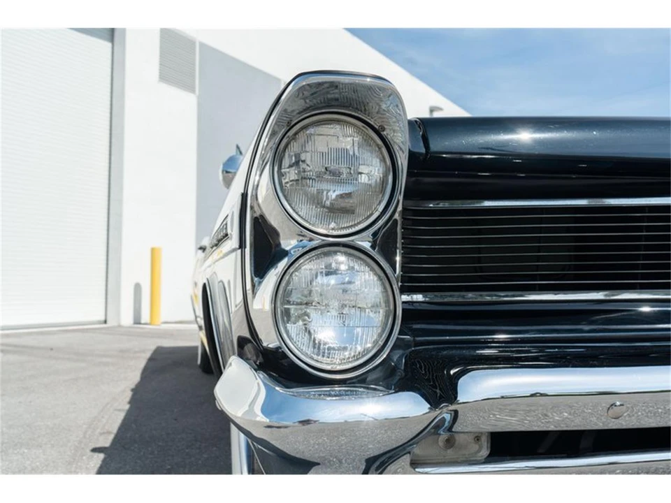 1963 Pontiac Bonneville 2nd Gen - Image 9 of 31