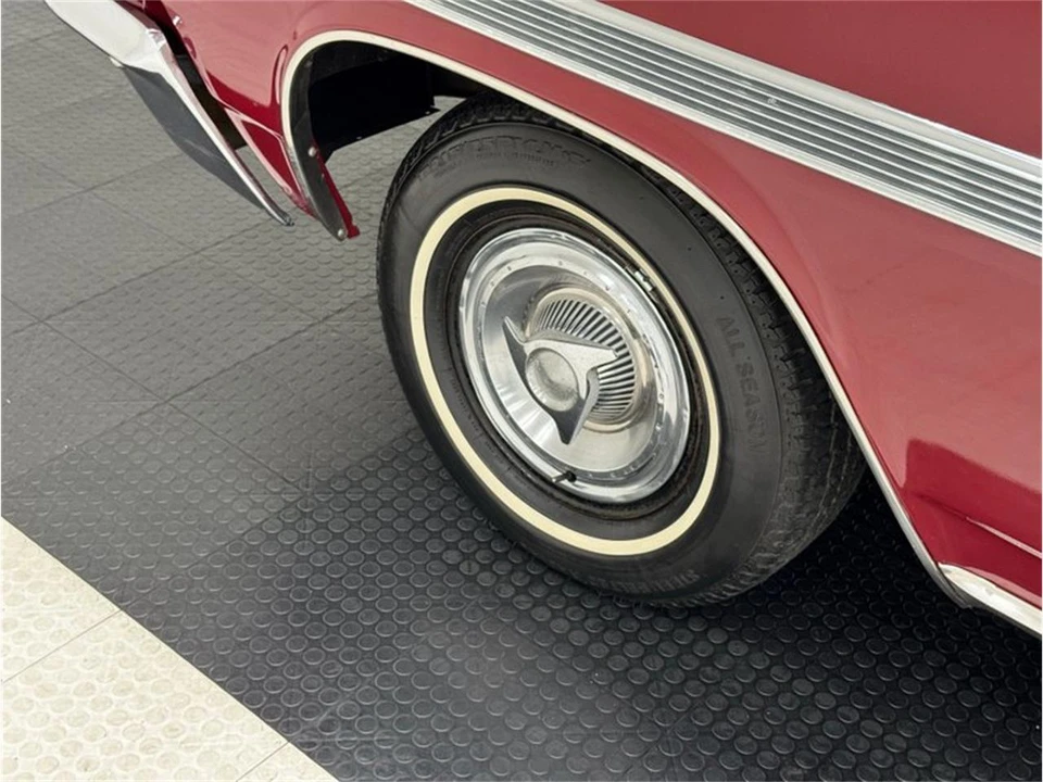 1963 Pontiac Bonneville 2nd Gen - Image 14 of 31