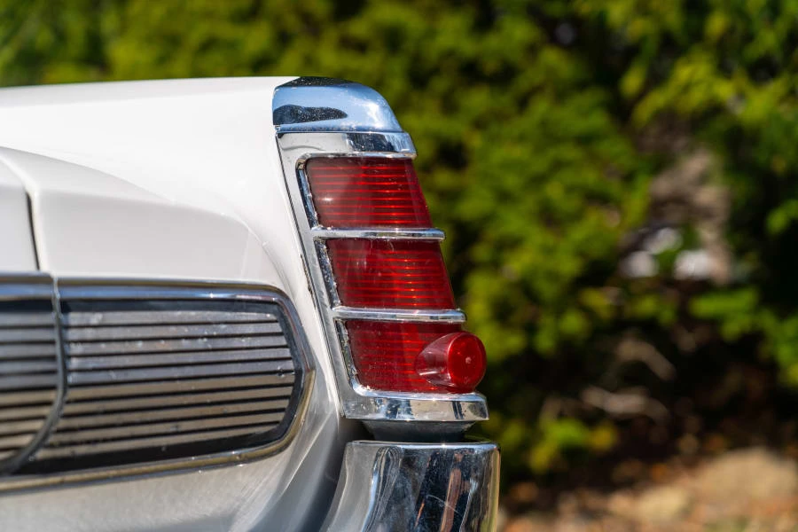 1963 Pontiac Bonneville 2nd Gen - Image 11 of 25