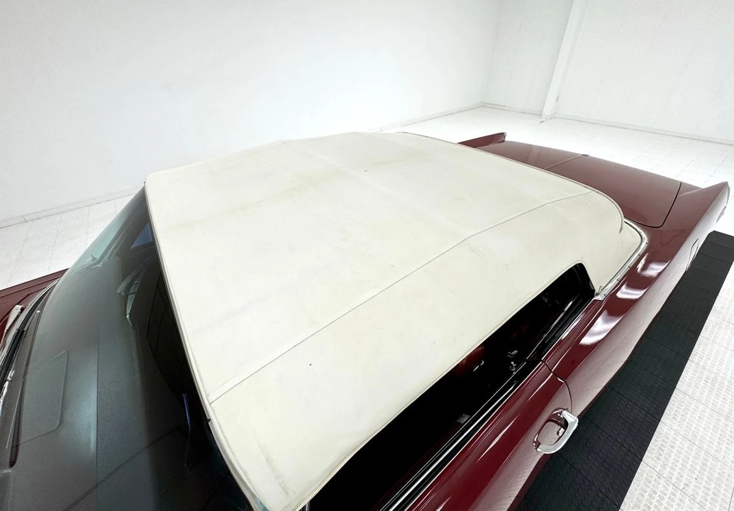 1963 Pontiac Bonneville 2nd Gen - Image 17 of 31