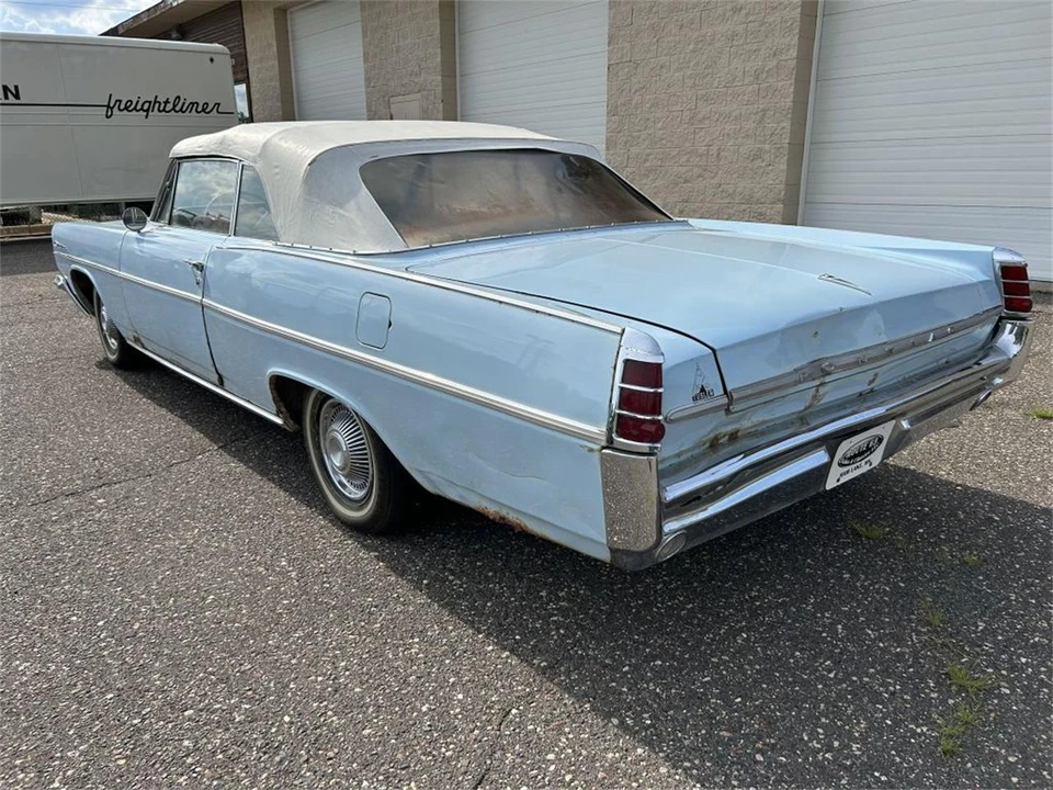 1963 Pontiac Catalina 3rd Gen - Image 7 of 27