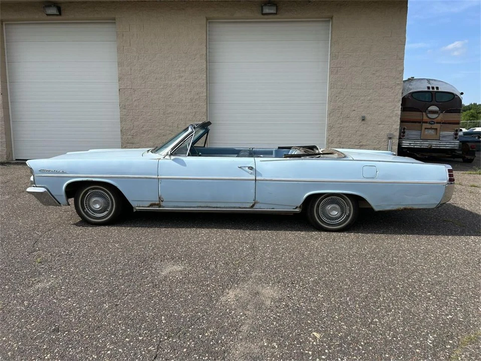1963 Pontiac Catalina 3rd Gen - Image 9 of 27