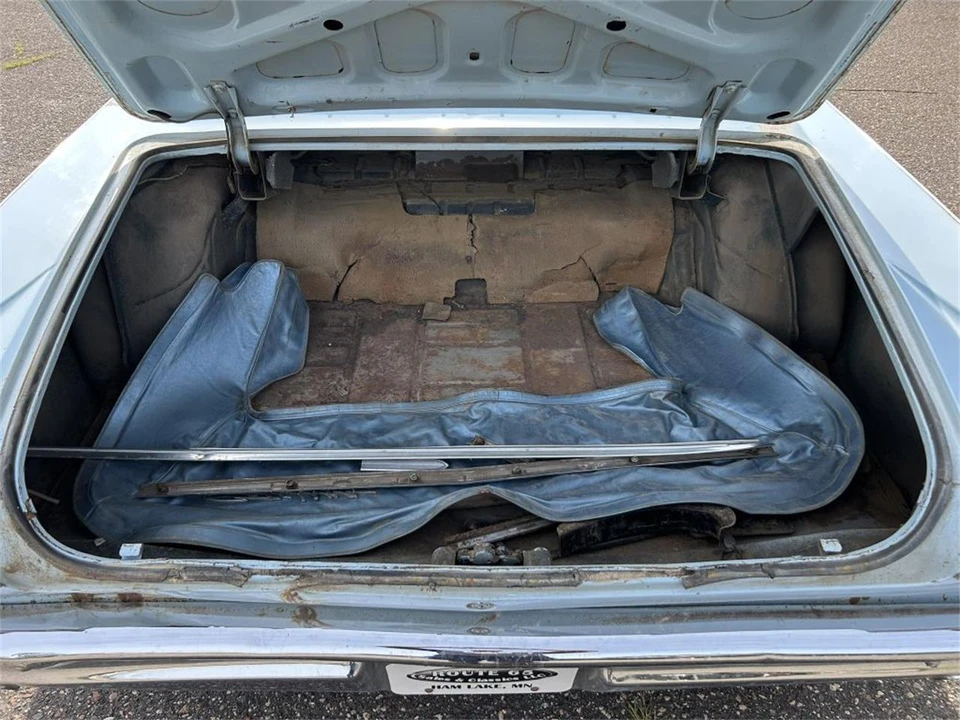 1963 Pontiac Catalina 3rd Gen - Image 22 of 27