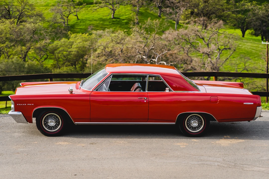 1963 Pontiac Grand Prix 1st Gen - Image 6 of 31