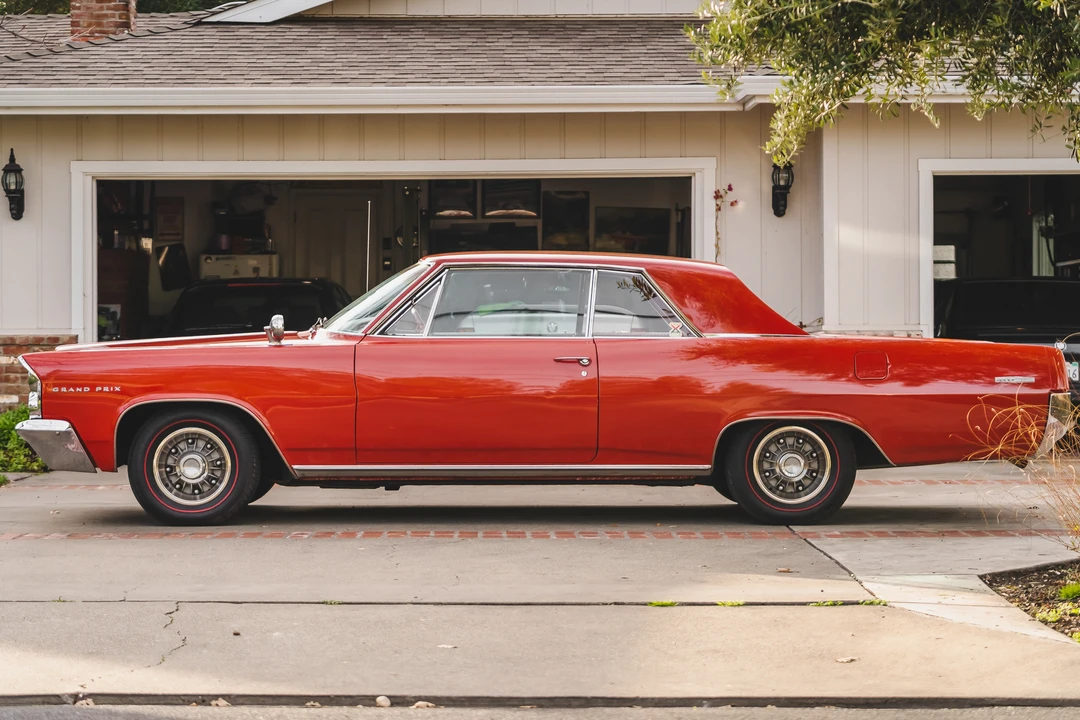 1963 Pontiac Grand Prix 1st Gen - Image 5 of 31