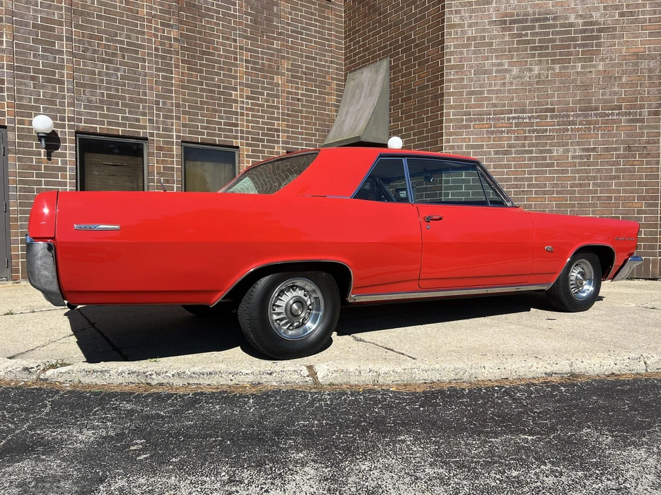 1963 Pontiac Grand Prix 1st Gen - Image 12 of 31