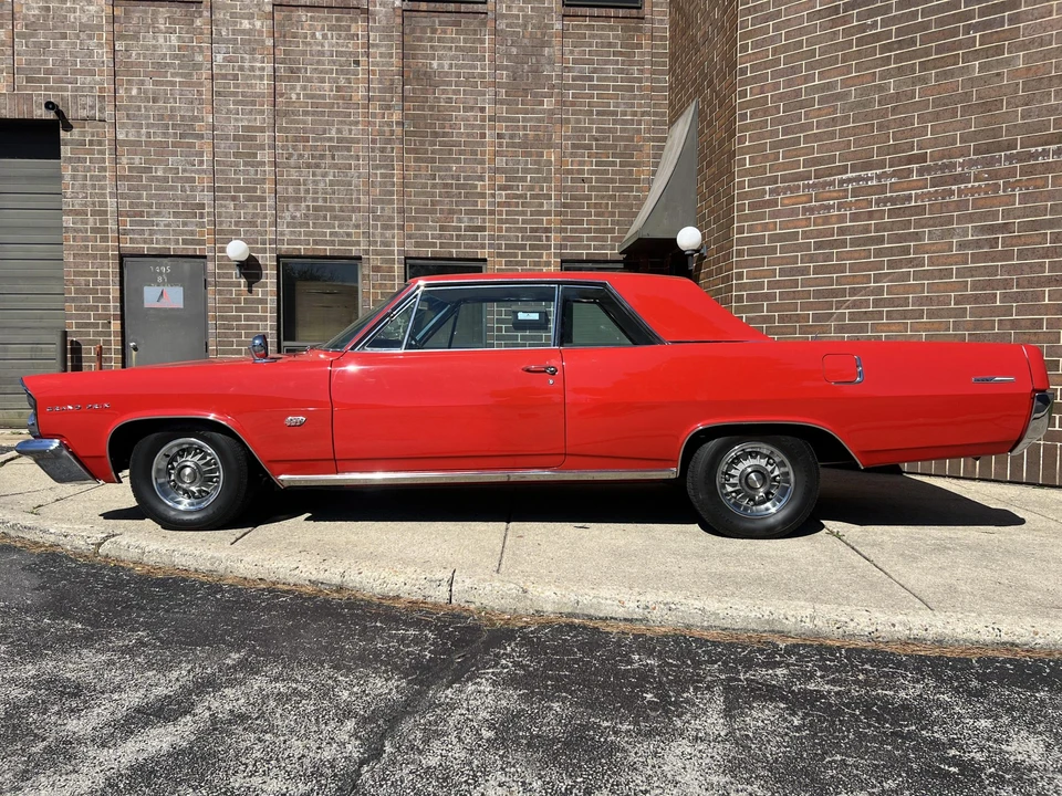 1963 Pontiac Grand Prix 1st Gen - Image 5 of 31