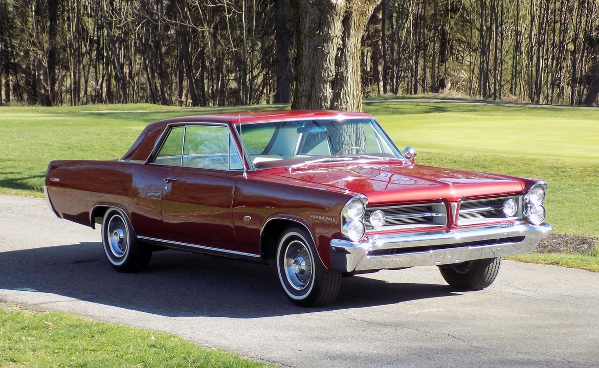 1963 Pontiac Grand Prix 1st Gen - Image 7 of 31