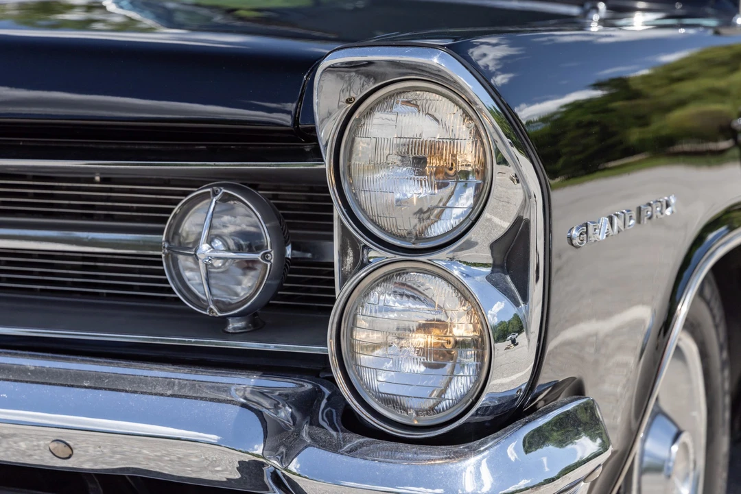 1963 Pontiac Grand Prix 1st Gen - Image 28 of 31