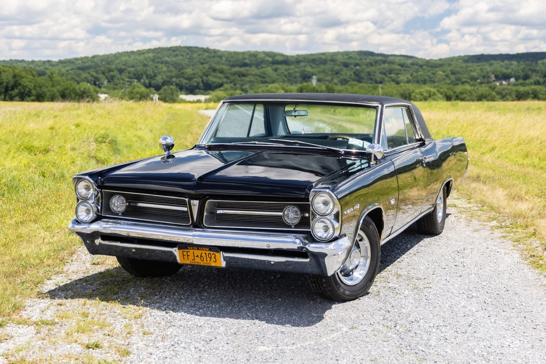 1963 Pontiac Grand Prix 1st Gen - Image 3 of 31