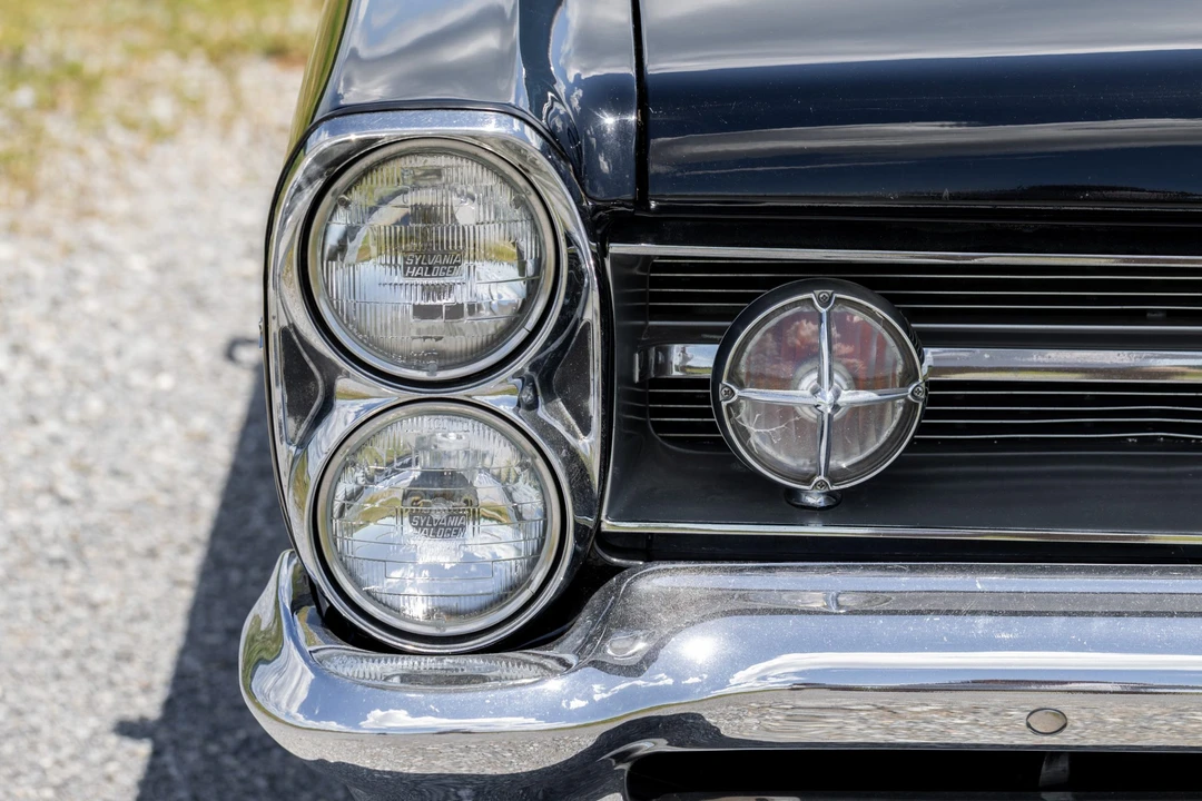 1963 Pontiac Grand Prix 1st Gen - Image 27 of 31