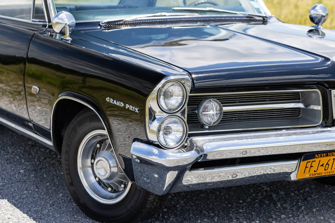 1963 Pontiac Grand Prix 1st Gen - Image 24 of 31