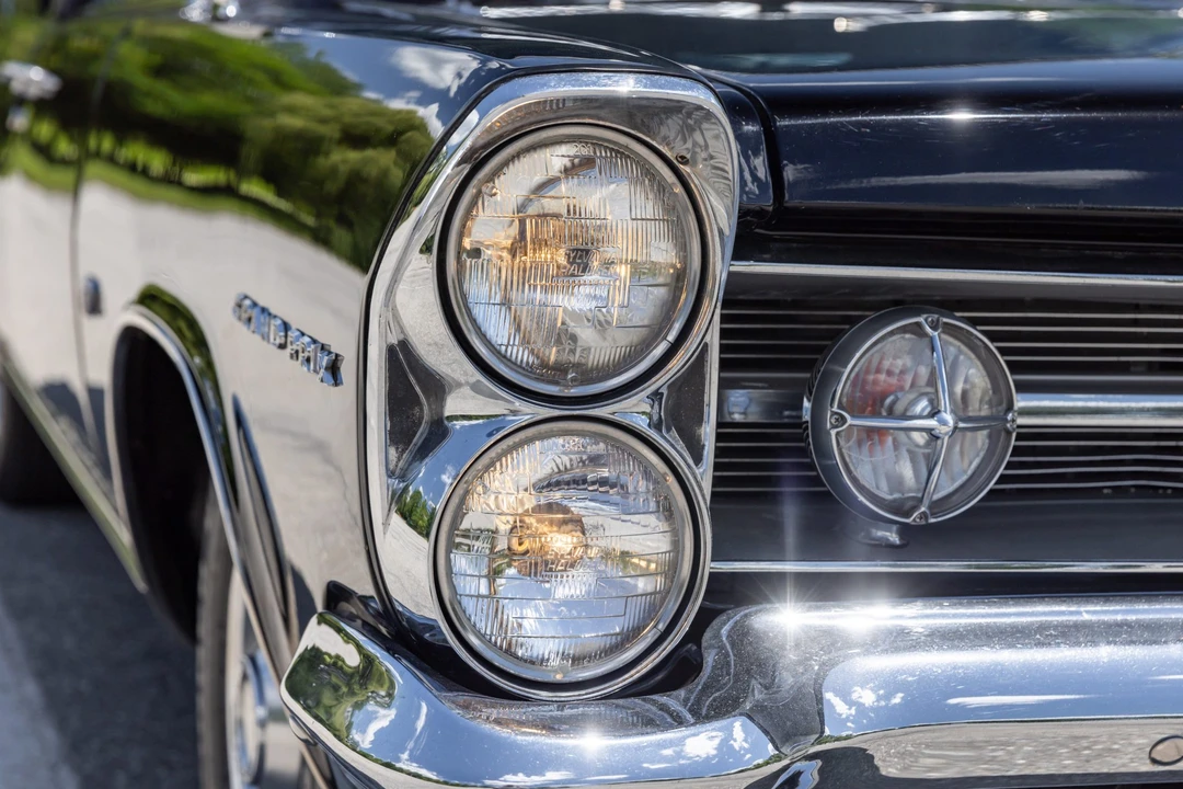 1963 Pontiac Grand Prix 1st Gen - Image 26 of 31