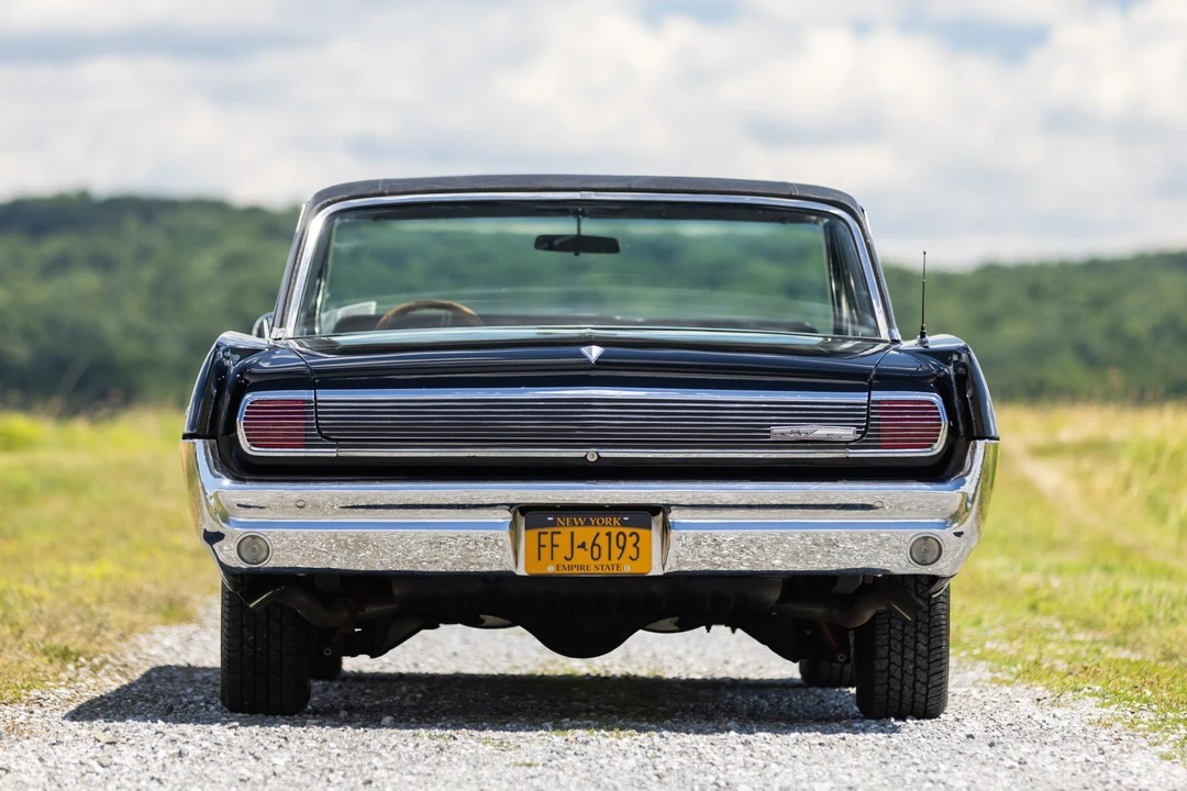1963 Pontiac Grand Prix 1st Gen - Image 8 of 31