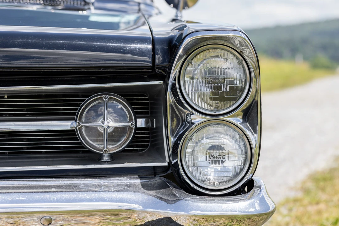 1963 Pontiac Grand Prix 1st Gen - Image 29 of 31