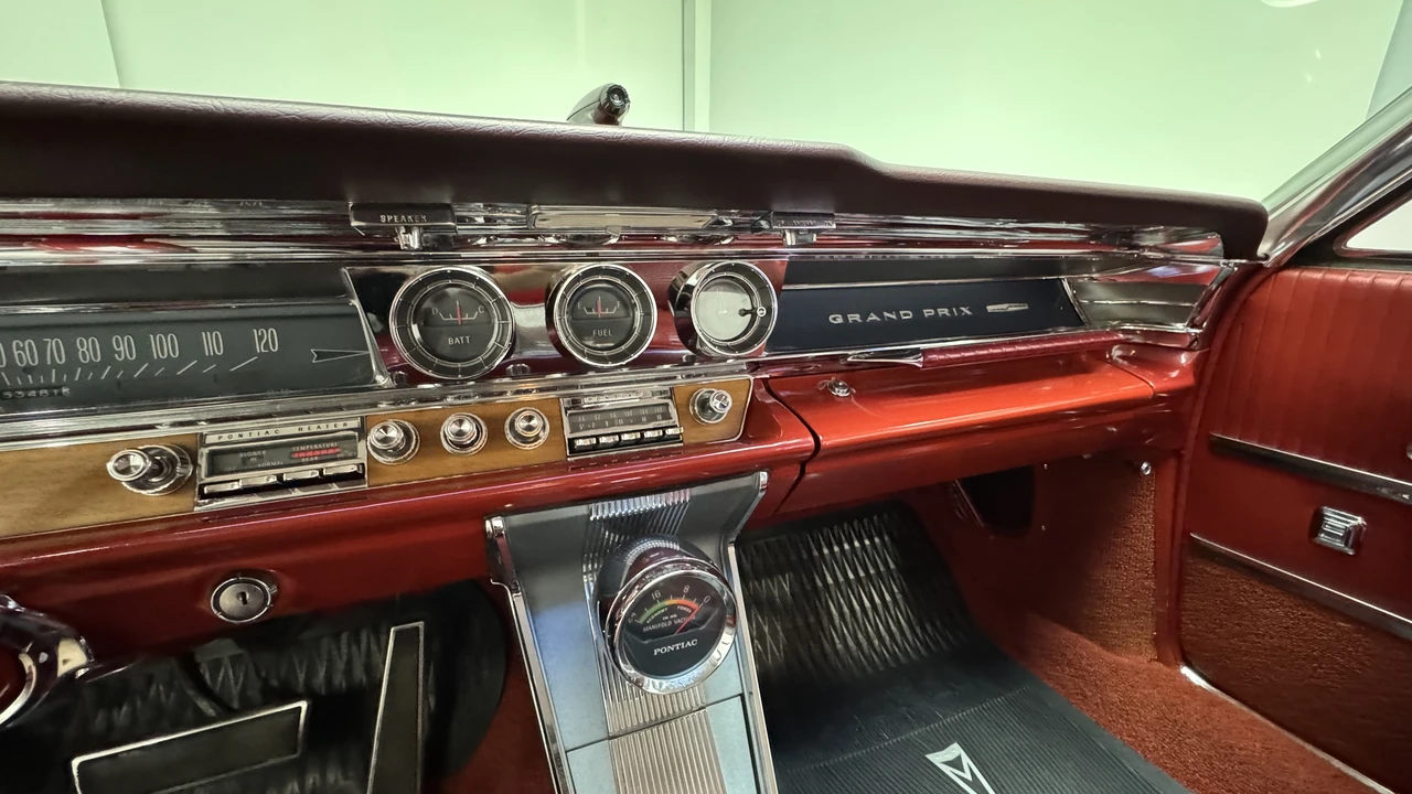 1963 Pontiac Grand Prix 1st Gen - Image 28 of 31