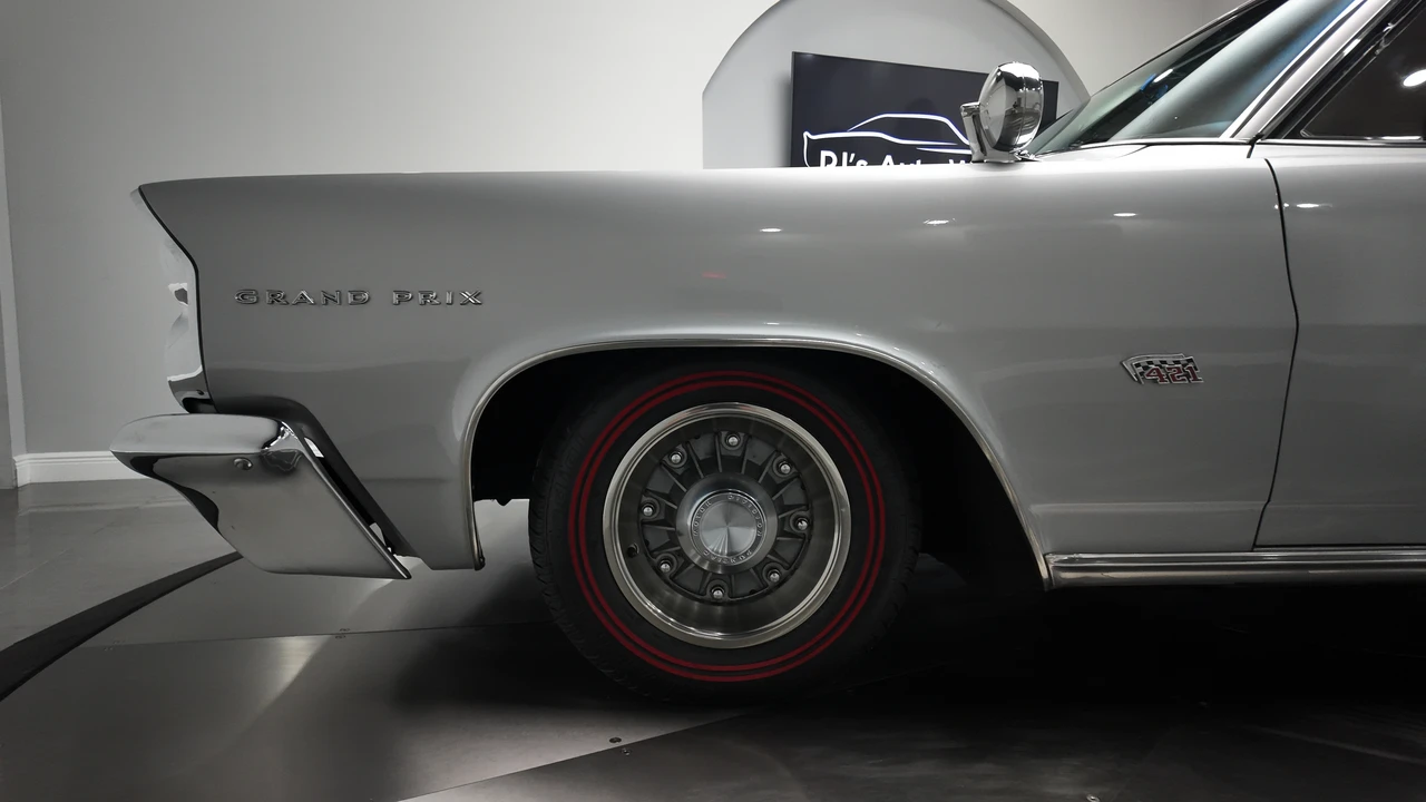 1963 Pontiac Grand Prix 1st Gen - Image 14 of 31