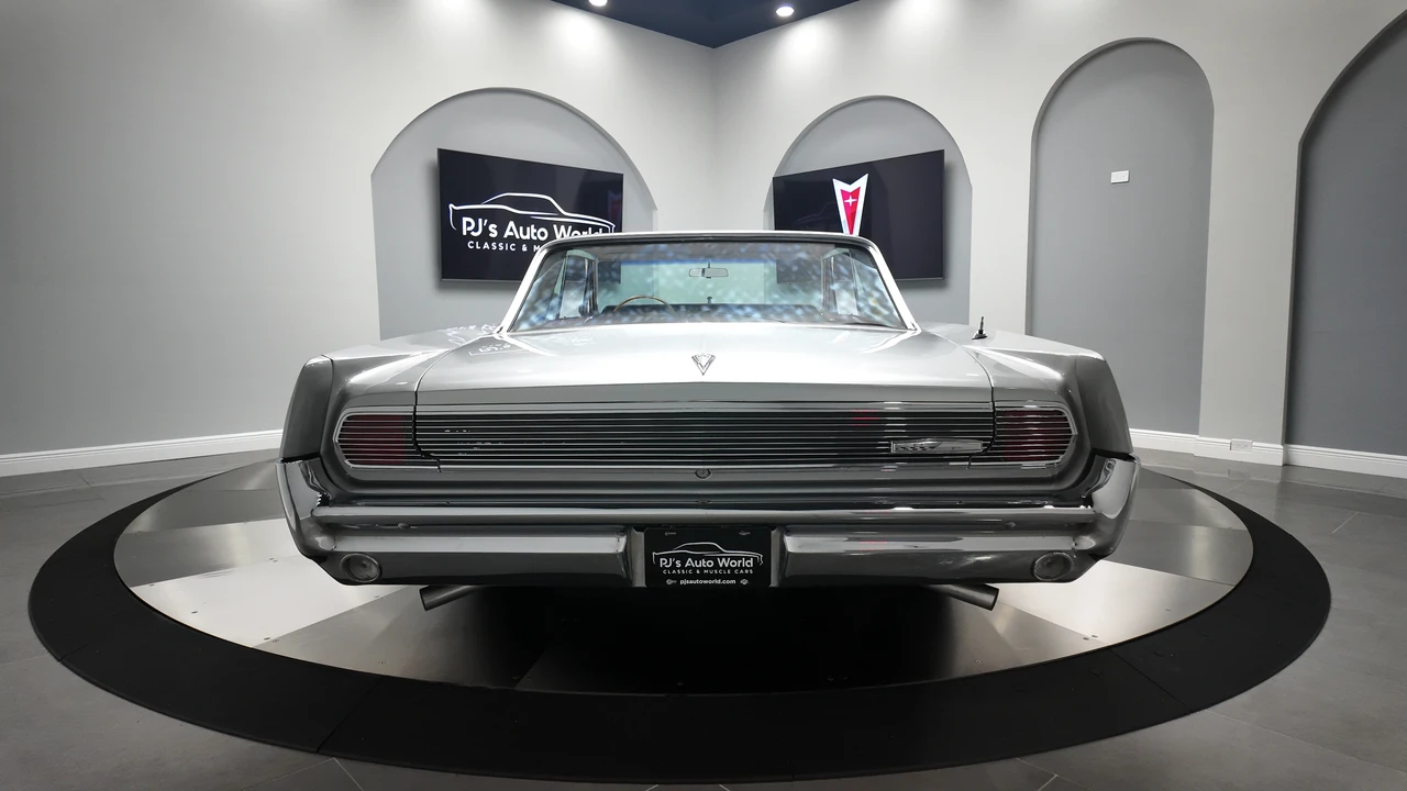 1963 Pontiac Grand Prix 1st Gen - Image 9 of 31